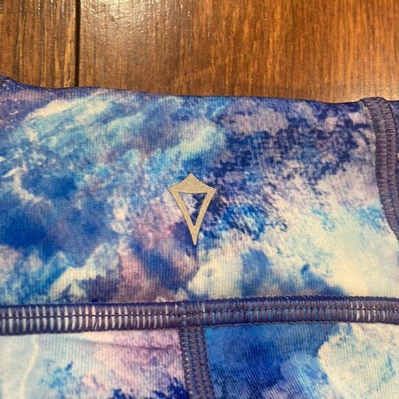 Ivivva leggings 7 (6004) - Picture 3 of 5